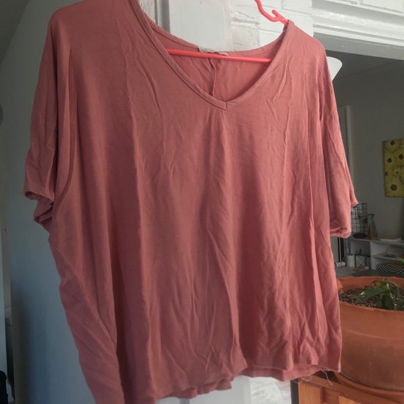 Pink flowy crop top - Picture 1 of 1